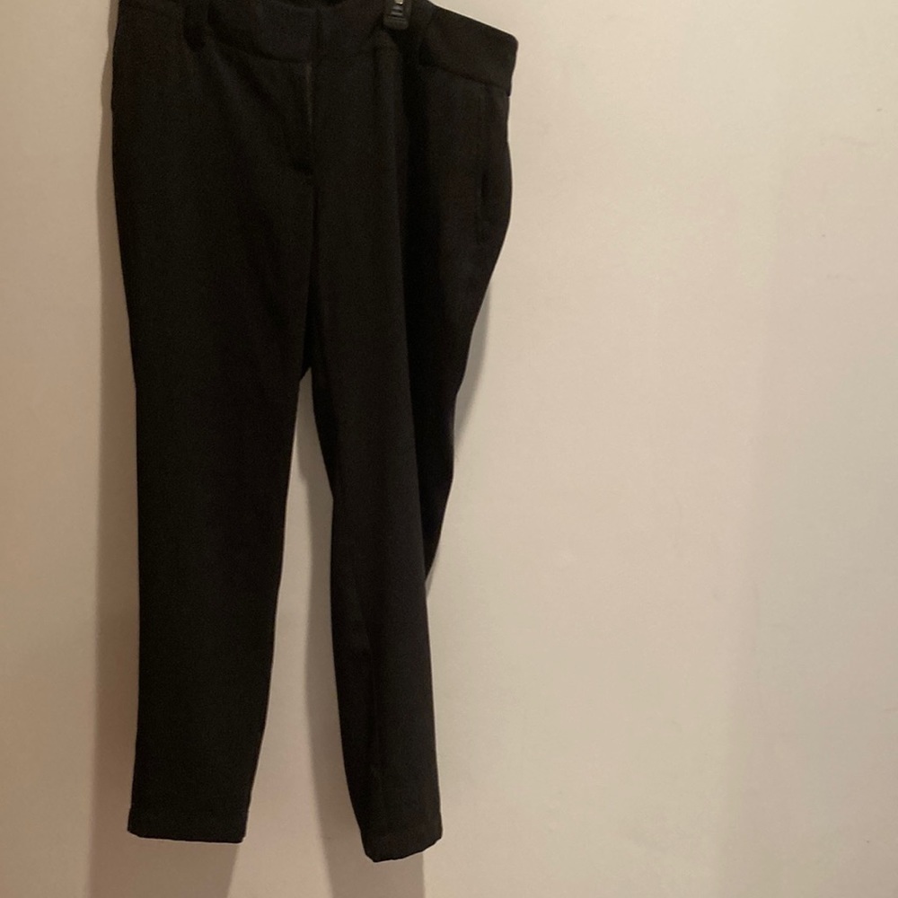 36 EILEEN FISHER